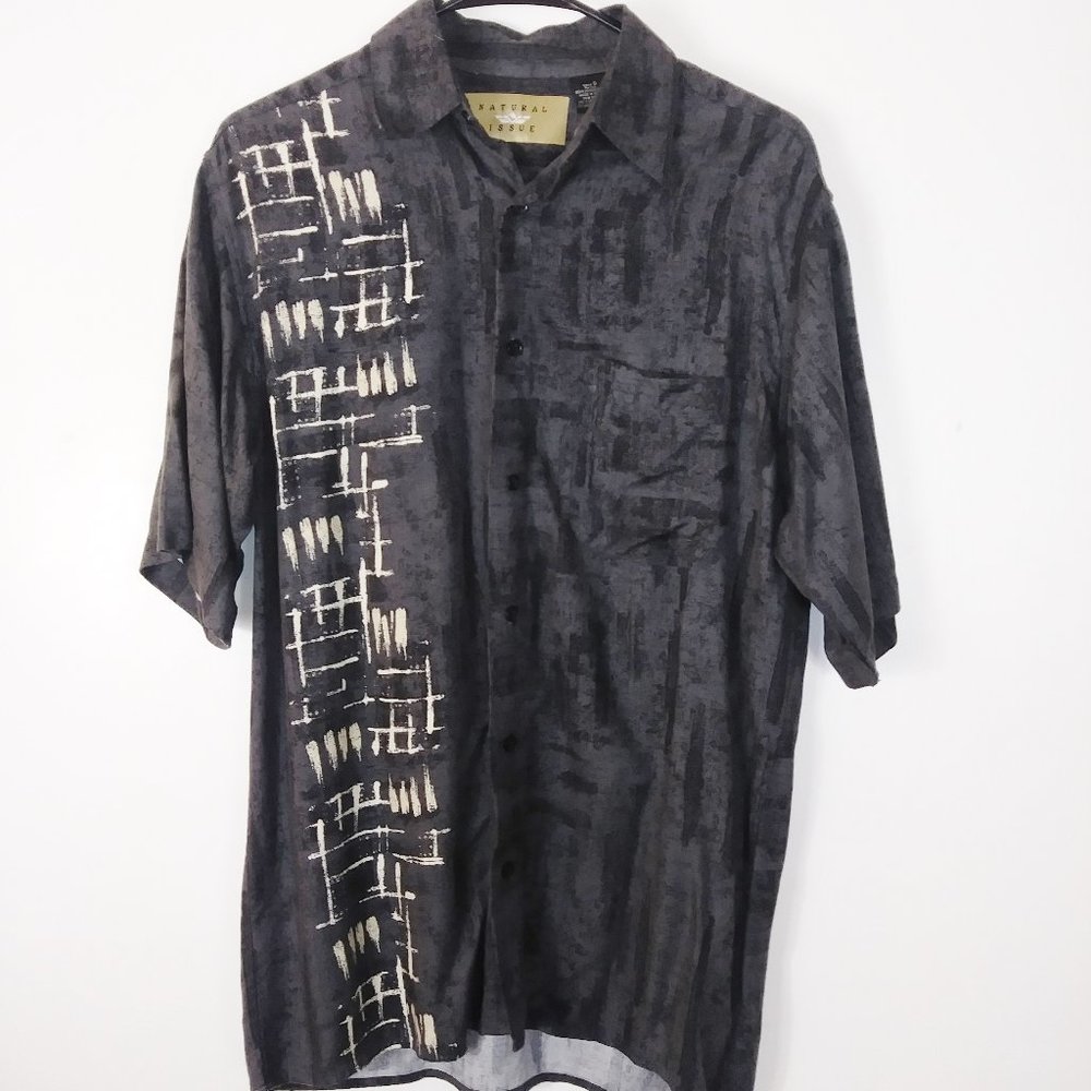 Natural Issue short sleeve size S